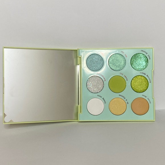 Colourpop Aura & Out Pallete (Limited Edition) - Picture 4 of 5